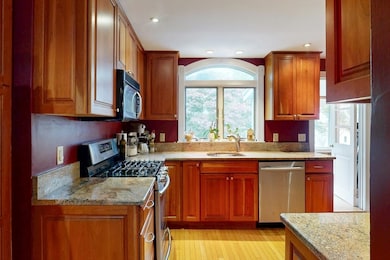 41 Summit Ave, Winthrop, MA 02152 - photo 3