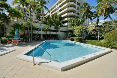 Ocean Lane Plaza unit 311, Key Biscayne, FL 33149 - photo 2