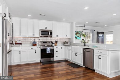 11210 Old Leavells Rd, Fredericksburg, VA 22407 - photo 2