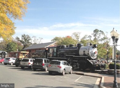 780 Raven Ave, Gaithersburg, MD 20877 - photo 7