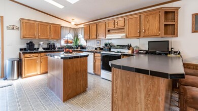 219 E Coyote St, Mandan, ND 58554 - photo 6