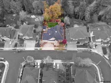 1079 N Alder St, Canby, OR 97013 - photo 3