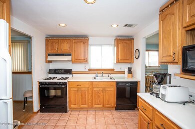 58 Nevada Dr, Hazlet, NJ 07730 - photo 6