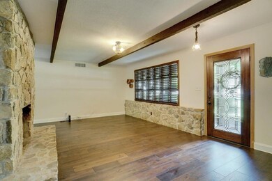 616 Hurst Dr, Bedford, TX 76022 - photo 5