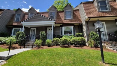 18 Wiswall Cir unit 18, Wellesley, MA 02482 - photo 2