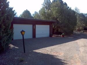 385_Juniper_Dr_Sedona_AZ_Garage (Large)