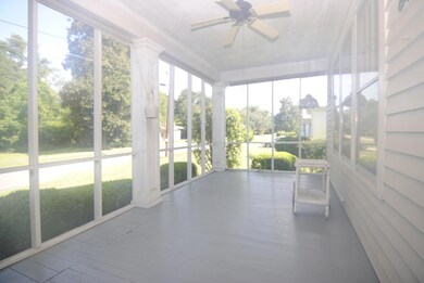 608 4th Ave, Kingstree, SC 29556 - photo 2