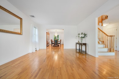 2 Monsignor Brady Ct, Blauvelt, NY 10913 - photo 4