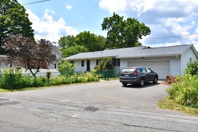 9 Holyoke St, Easthampton, MA 01027 - photo 3