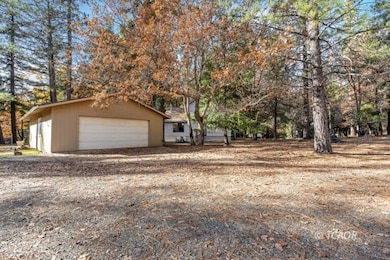 4000 Fs Rd, Hayfork, CA 96041 - photo 6