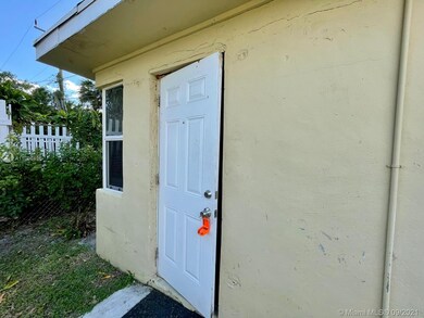 1030 18th St unit C, West Palm Beach, FL 33407 - photo 4