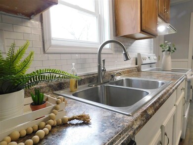 5998 S State Road 1, Bluffton, IN 46714 - photo 2