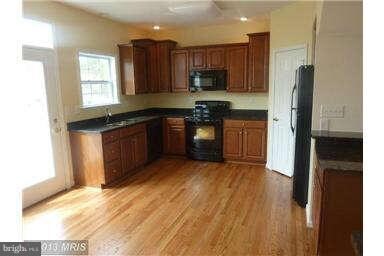 47 Babylonica Ct, Bunker Hill, WV 25413 - photo 4