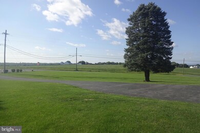 1009 Brechbill Rd, Chambersburg, PA 17202 - photo 2