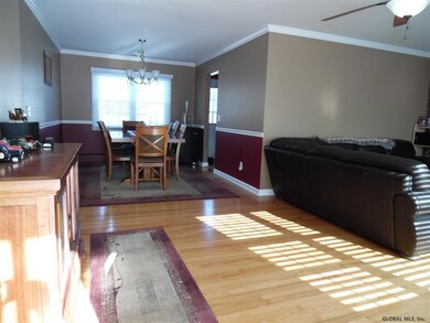 10 Meadowlark Ln, Wynantskill, NY 12198 - photo 6