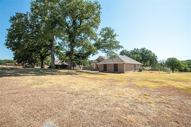 135 Saddle Club Rd, Weatherford, TX 76088 - photo 5