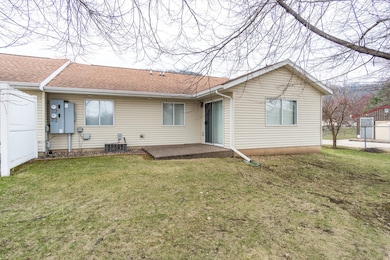 05_4444_33rdCtS_Exterior5_mls