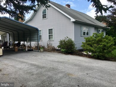 870 Strock Dr, Chambersburg, PA 17202 - photo 3