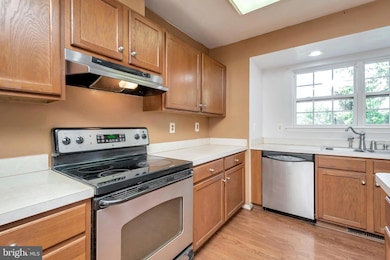 9222 Mccarty Rd, Lorton, VA 22079 - photo 7