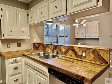 56 Lanshire Dr, Texarkana, TX 75503 - photo 5