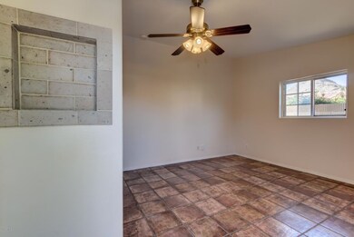 1806 E Redfield Rd-6