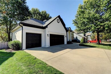 331 SW Albatross Ct, Lees Summit, MO 64082 - photo 4