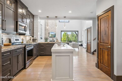574 W Heritage Way_HDR012