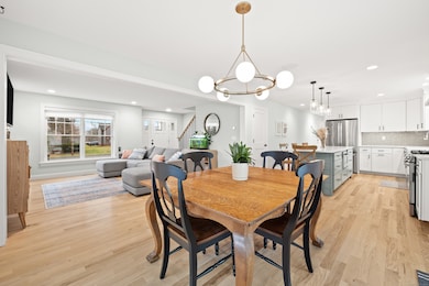 248 Maple Hill Ave, Newington, CT 06111 - photo 6