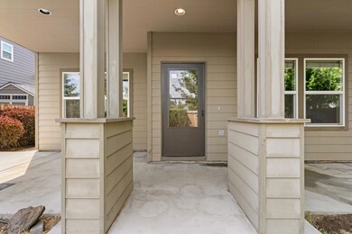 1351 SW 27th St, Redmond, OR 97756 - photo 4