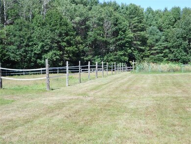 335 Oak St, Newport, NH 03773 - photo 5