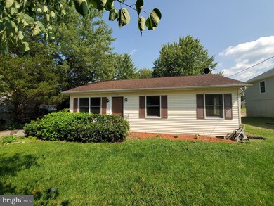 113 Plantation Dr, Winchester, VA 22602 - photo 3