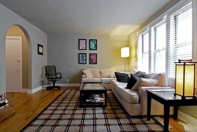 542 W Surf St unit 5421N, Chicago, IL 60657 - photo 2