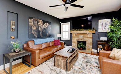 Living Room (3)