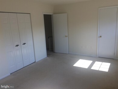 10224 Arizona Cir, Bethesda, MD 20817 - photo 6