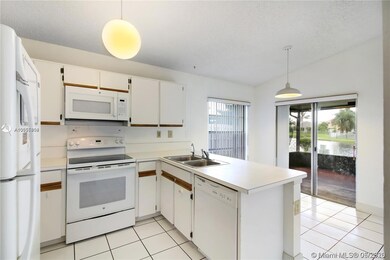 13926 Langley Place, Davie, FL 33325 - photo 7