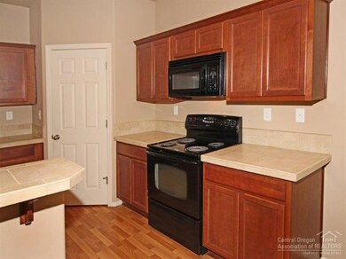 unlisted-address, Bend, OR 97701 - photo 3