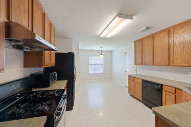 3410 Dorsey Ln, Pearland, TX 77584 - photo 5