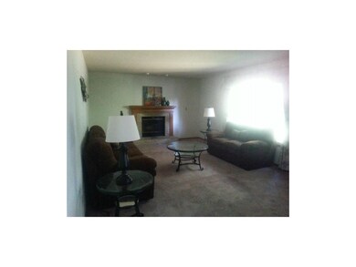 Family Room-L1.