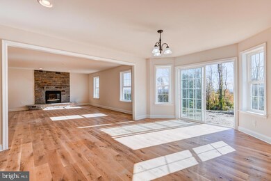 118 Colonial Dr, Perkiomenville, PA 18074 - photo 7