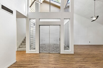 11820 Barryknoll Ln unit 60, Houston, TX 77024 - photo 7