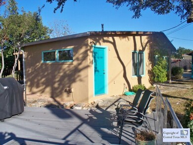 Trex deck : Steps from rear entrance