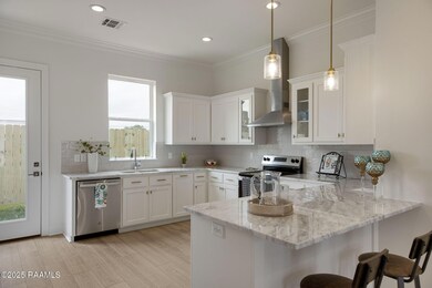 12-web-or-mls-1510 Kaliste Saloom Rd-12