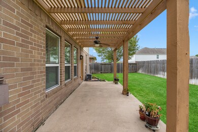 7806 Gray Jay Ct, Houston, TX 77040 - photo 3