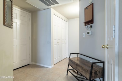 4-web-or-mls-3848-n-3rd-ave-1044