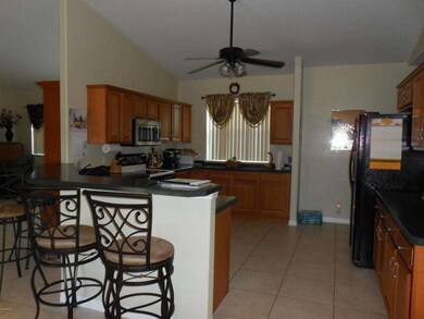 3365 Tarragon St 011