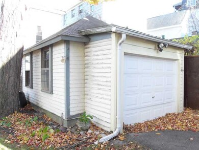 Garage.