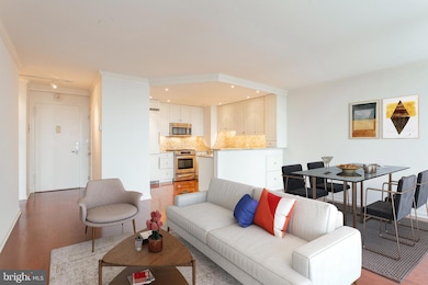 Society Hill Towers unit 9HN, Philadelphia, PA 19106 - photo 3