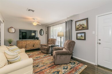 611 Graham St, Cleburne, TX 76033 - photo 5