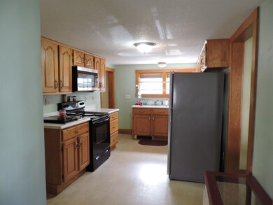 6 West St, Lebanon, NH 03766 - photo 5