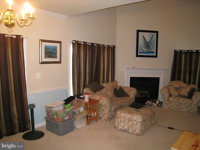 2838 Chinkapin Oak Ln unit 211, Woodbridge, VA 22191 - photo 7
